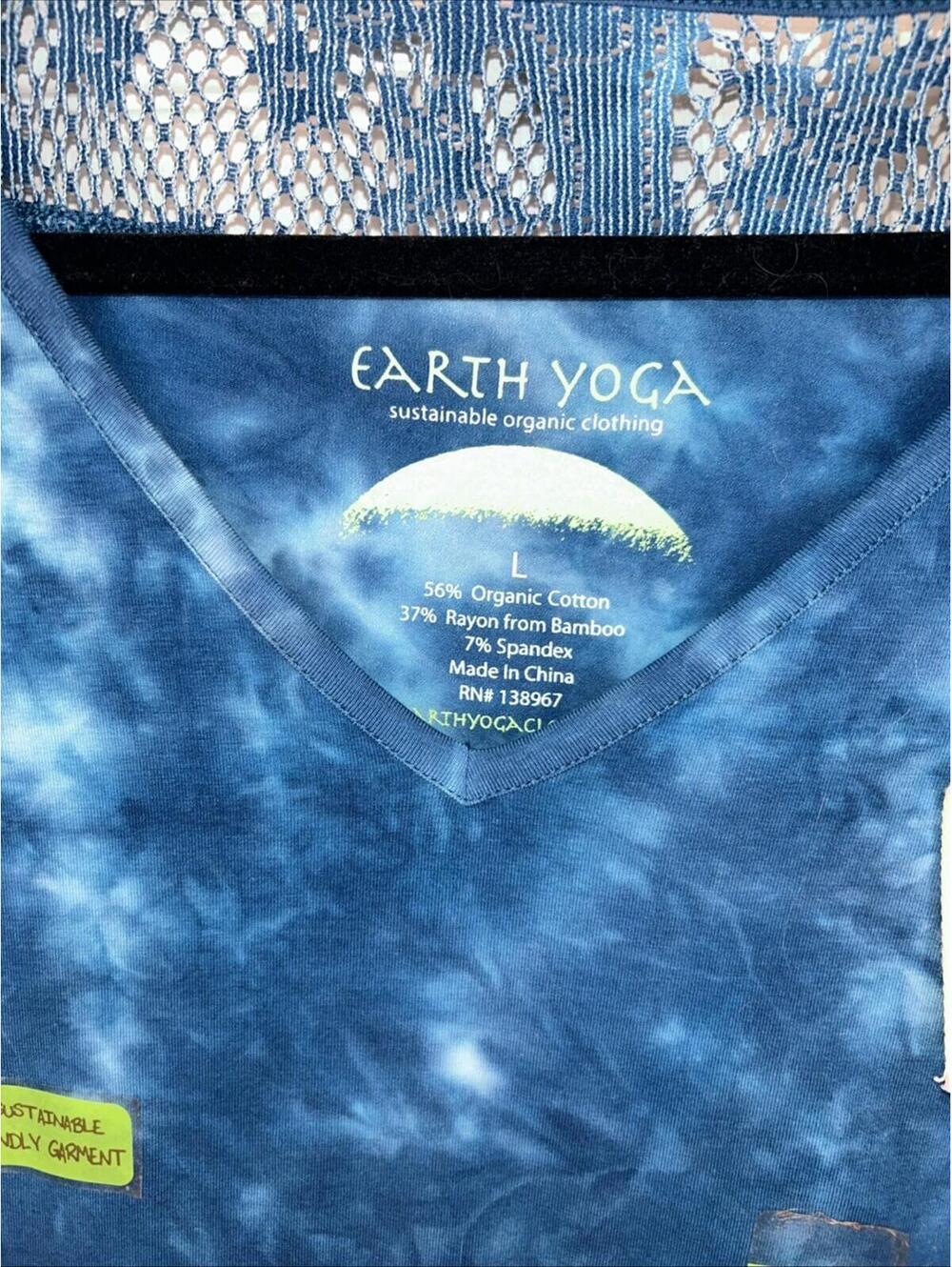 Earth Yoga Women's Tie Dye Short Sleeve Top Size L Organic Cotton NWT [COPY] - Picture 2 of 7